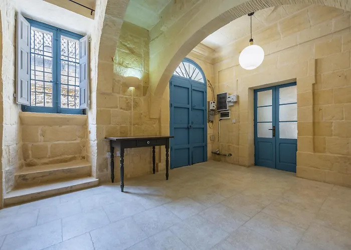 7 - Solo Traveler By Solea Vendégház Għarb