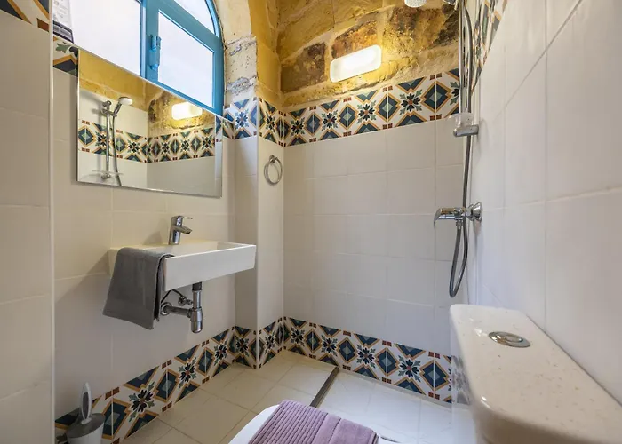 7 - Solo Traveler By Solea Gasthuis Għarb