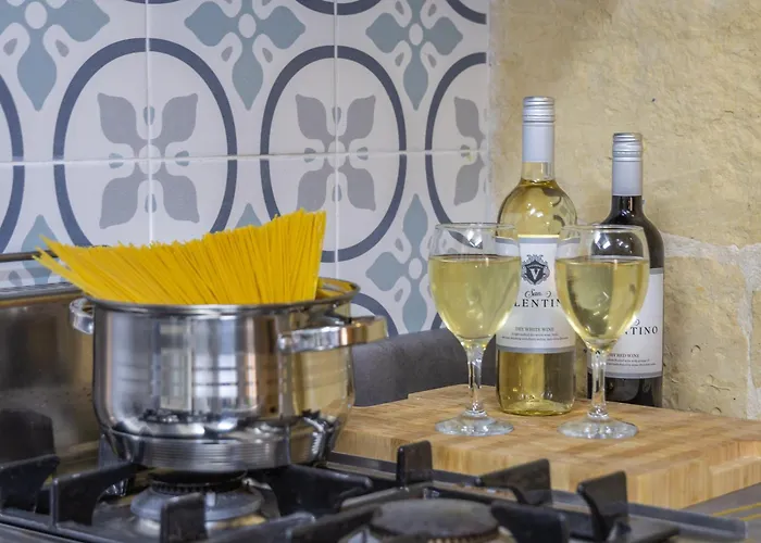 Gasthuis 7 - Solo Traveler By Solea Għarb