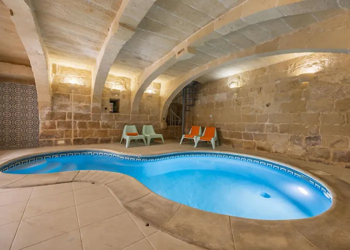 Vendégház 7 - Solo Traveler By Solea Għarb