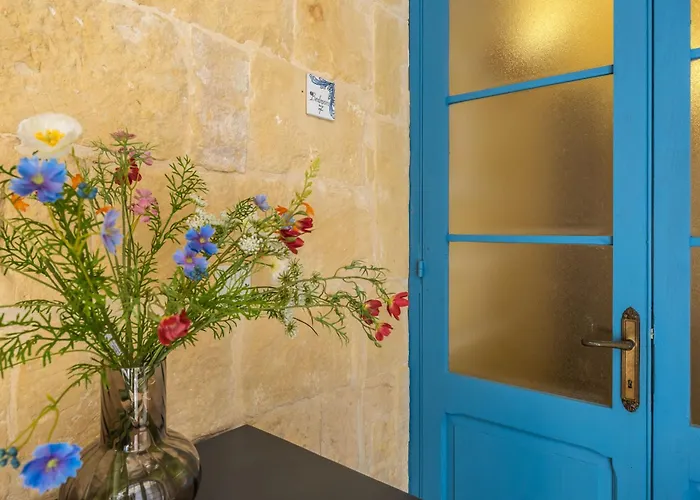 7 - Solo Traveler By Solea 3* Għarb